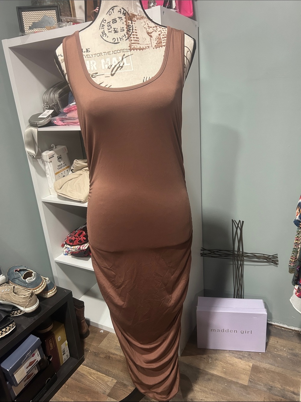 SBetro Rust Brown Scoop Neck Maxi Dress